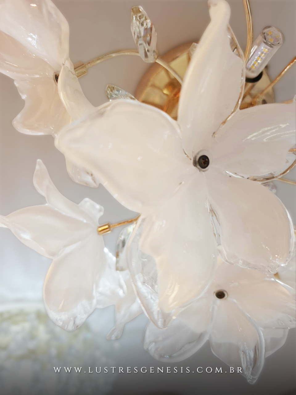 Lustre Pendente Retangular Flor de Lírio dourado e vidro branco com Lâmpada G9 Para Sala de Jantar